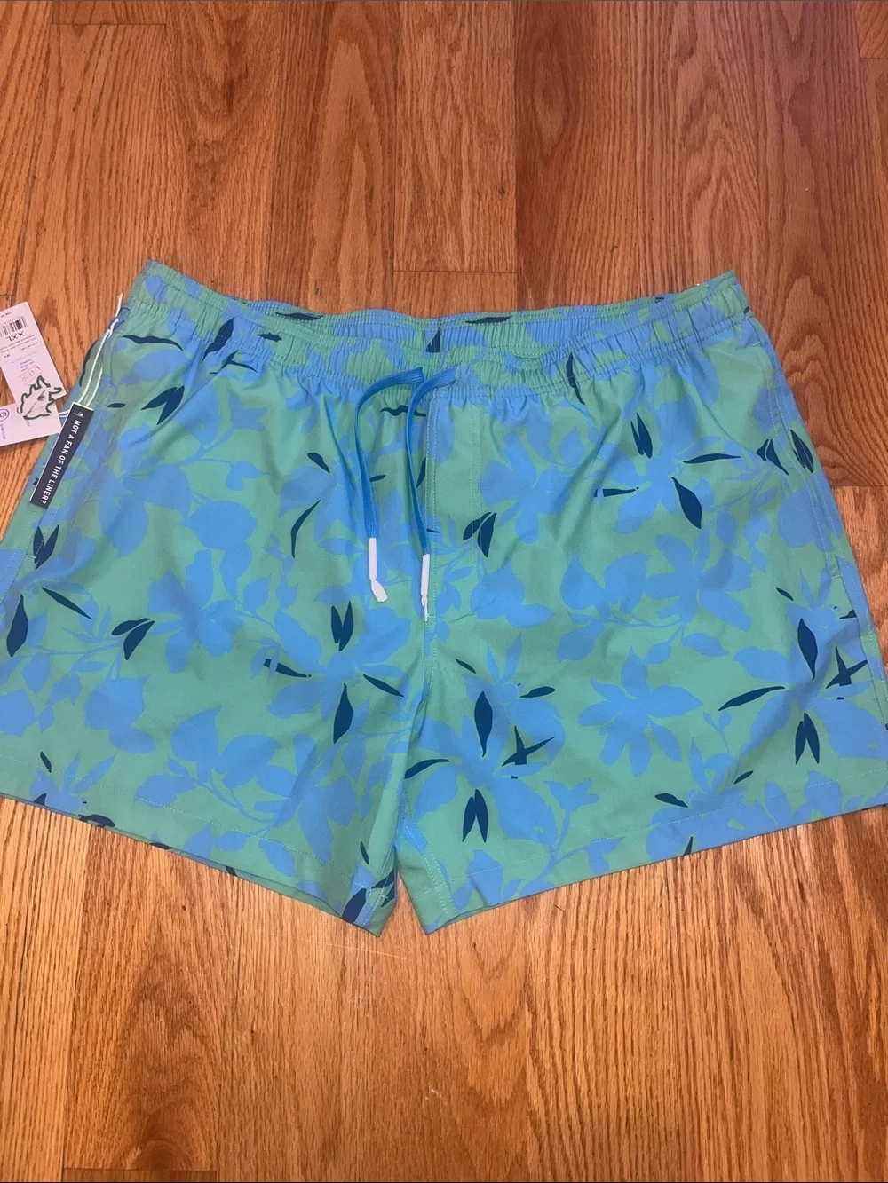 Southern Tide Blossom Bay Swim Trink